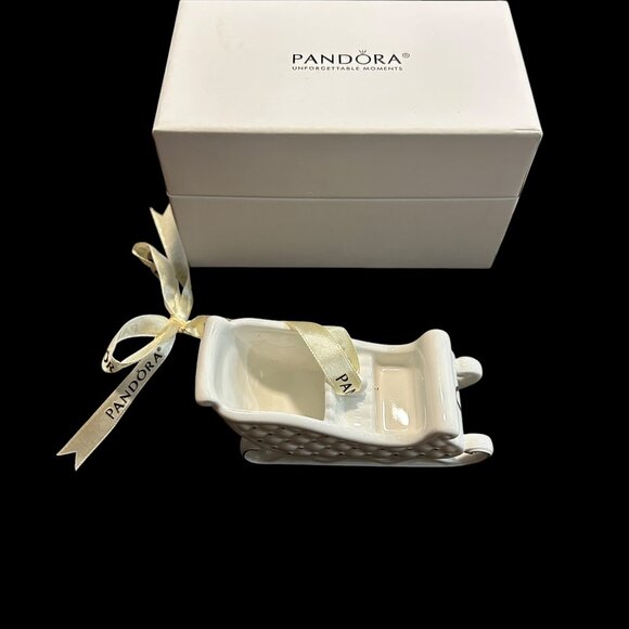 Pandora 2014 Christmas Ornament White Sleigh Silver Detail Original Box Ornate - Picture 3 of 6